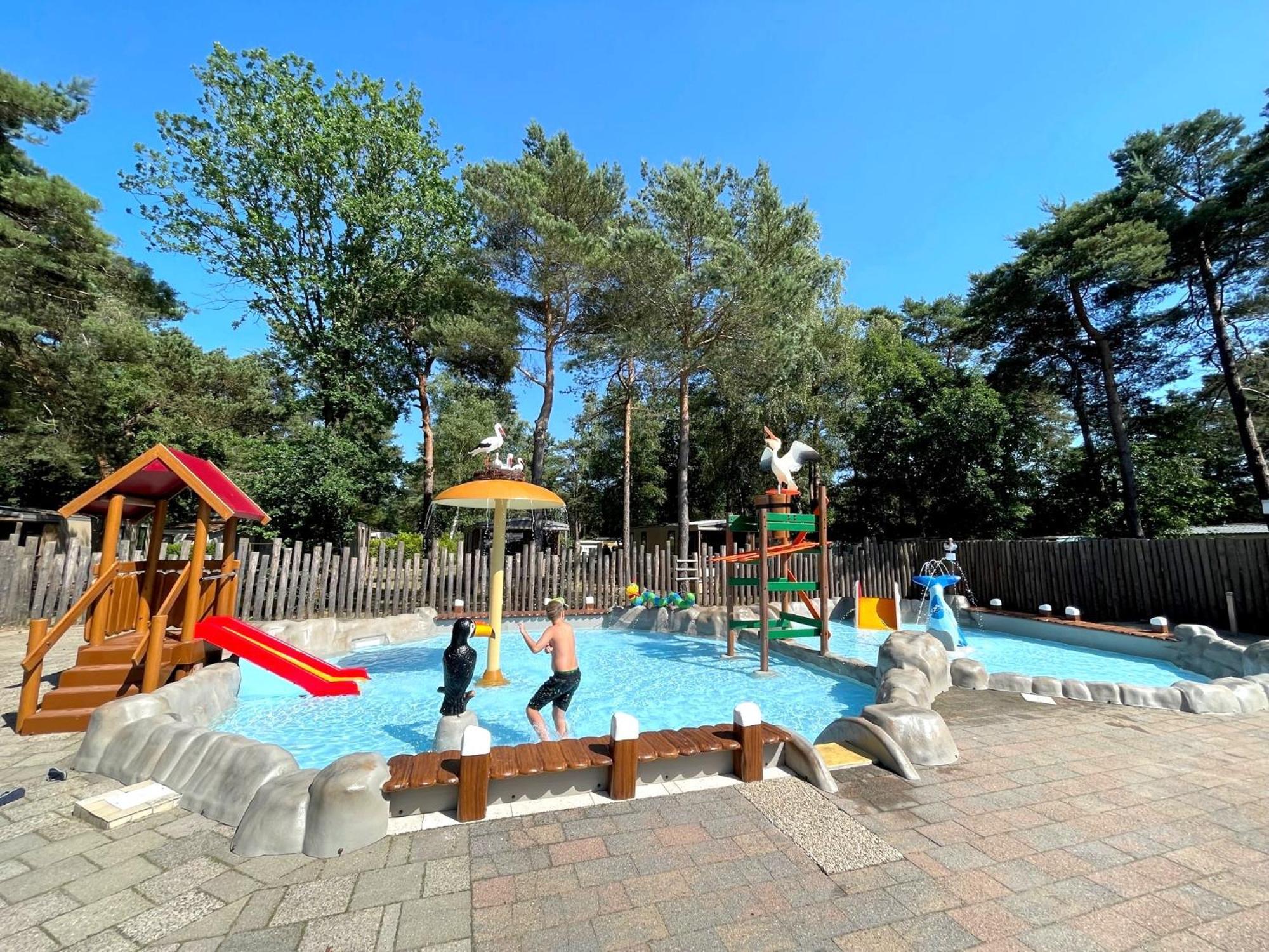 Vakantiepark Hertenhorst ベークベーゲン エクステリア 写真